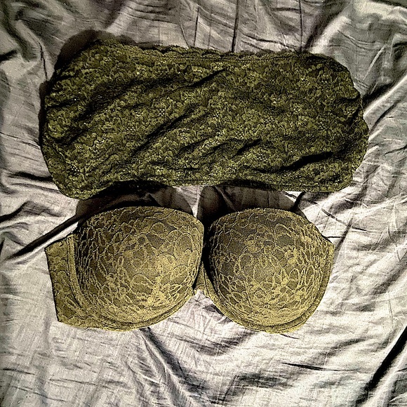 Victoria’s Secret strapless bra 38D and Bandeau SET + FREE tank w/ shelf bra !! - Picture 1 of 3